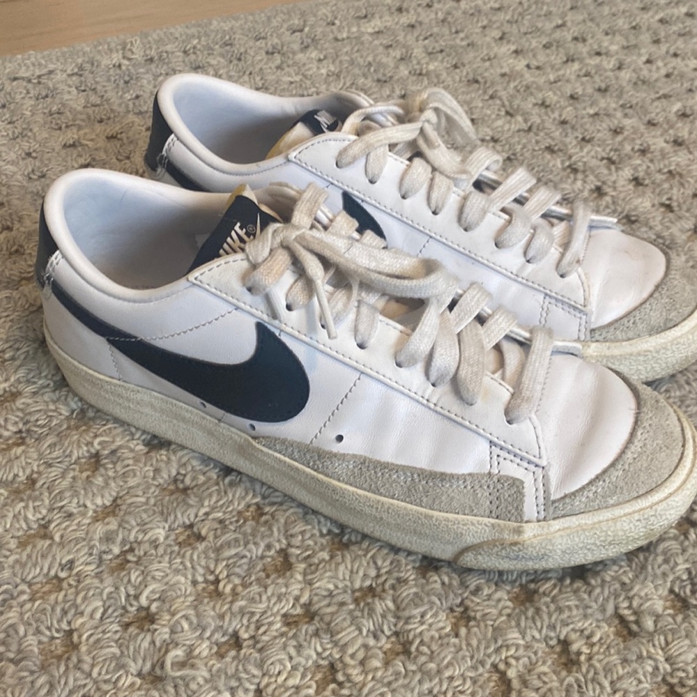 Nike blazers size 7